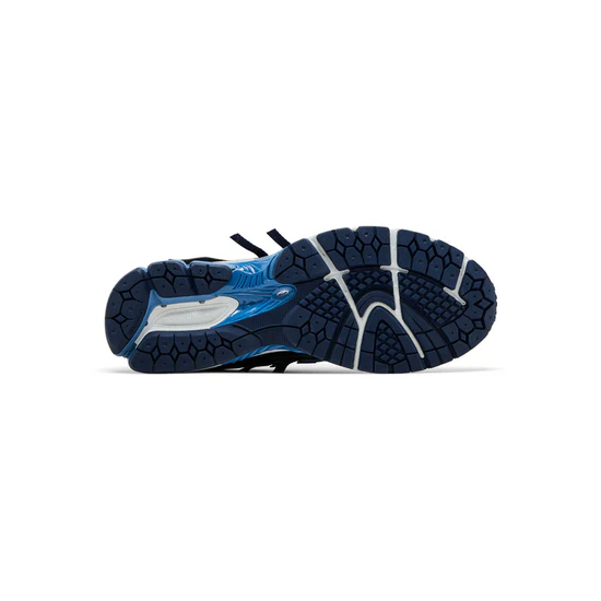 New Balance 1906A Deep Blue New Balance 1906A Deep Blue sneaker with breathable mesh design