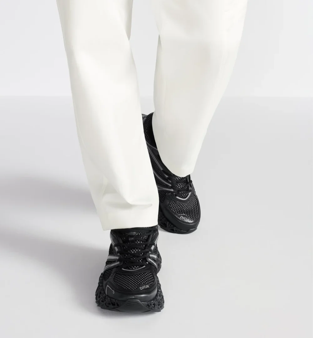 DIOR B35 NXXT Sneaker DIOR B35 NXXT Sneaker with premium luxury design