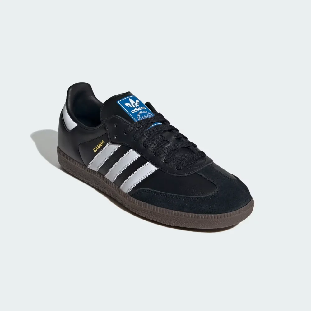 Adidas Samba Black & White Women’s Sneakers Adidas Samba black and white women’s shoes with free keychain