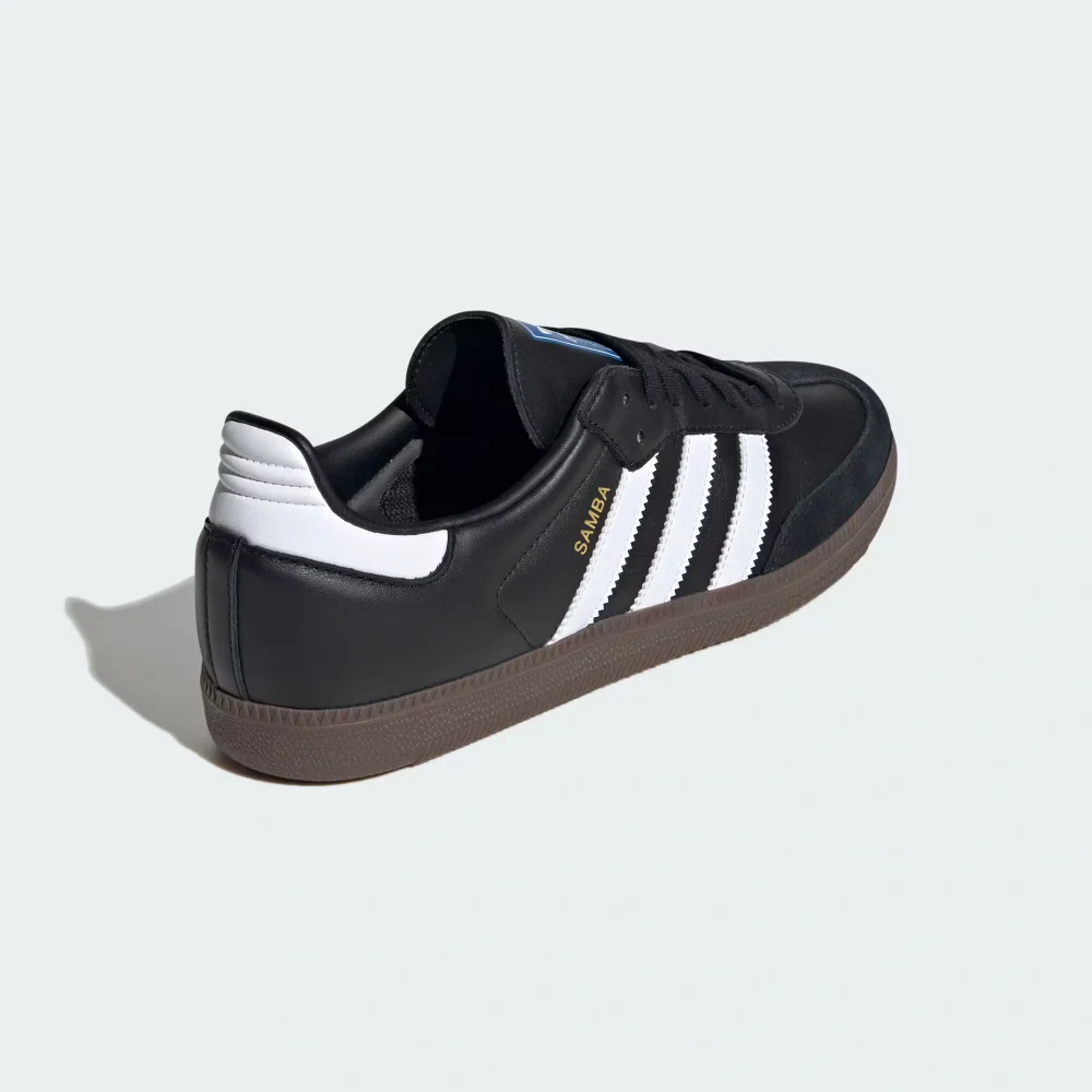 Adidas Samba Black & White Men’s Sneakers Adidas Samba black and white men’s shoes with free keychain