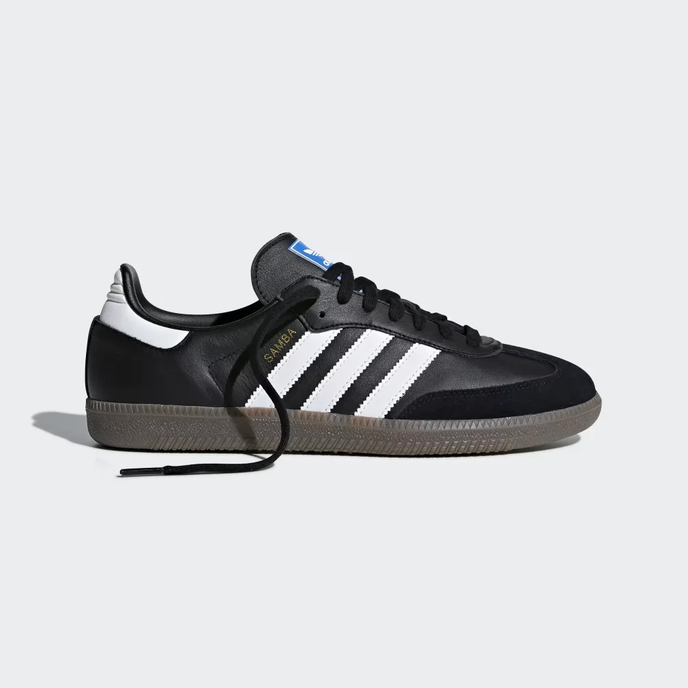 Adidas Samba Black & White Women’s Sneakers Adidas Samba black and white women’s shoes with free keychain