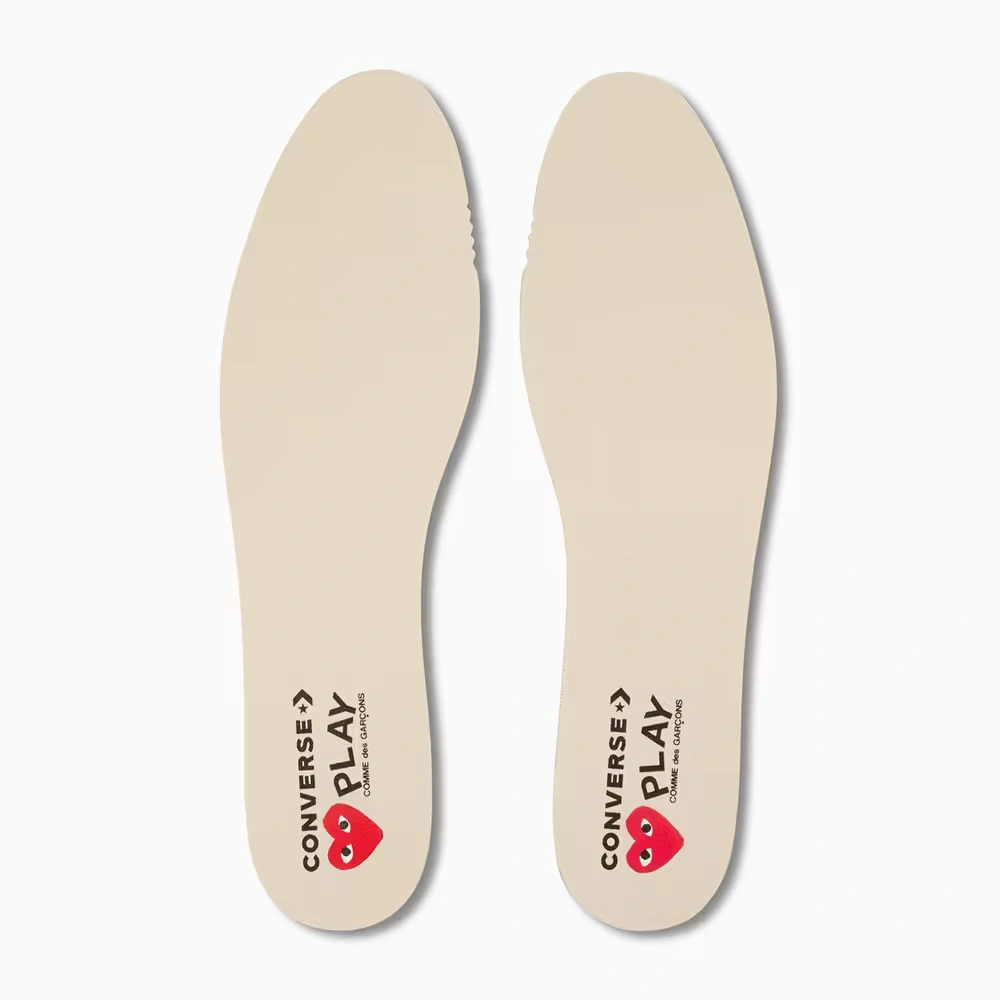 Converse x PLAY Comme des Garçons Chuck 70 Converse x PLAY Comme des Garçons Chuck 70 with red heart logo