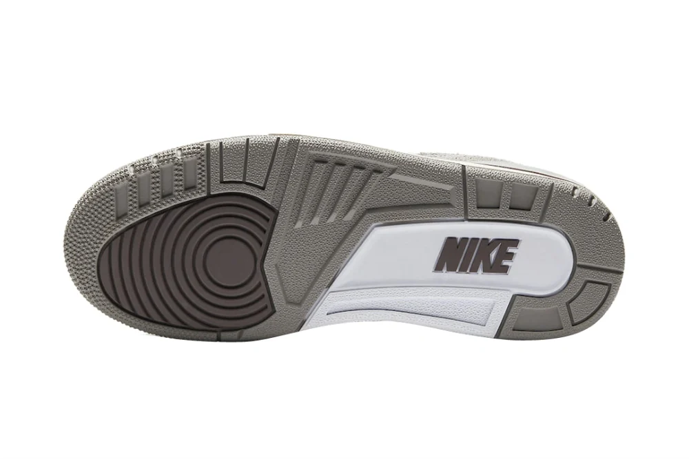 Air Jordan 3 Retro SP A Ma Maniére Air Jordan 3 Retro SP A Ma Maniére sneaker in premium vintage tones