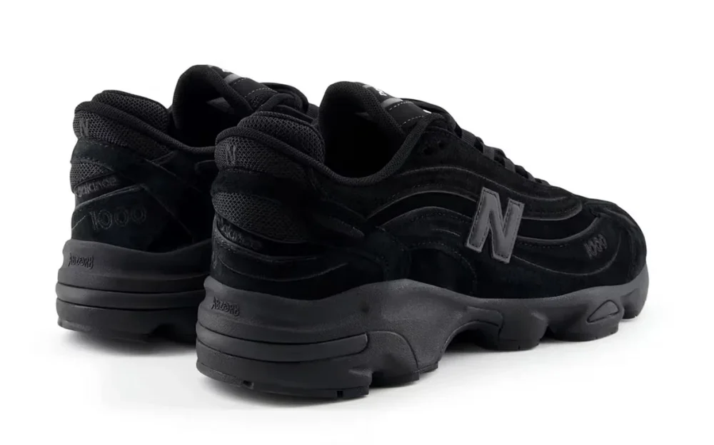 New Balance 1000 Black Cat Men’s Sneakers New Balance 1000 Black Cat all-black men’s sneaker