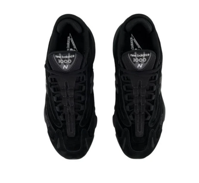 New Balance 1000 Black Cat Men’s Sneakers New Balance 1000 Black Cat all-black men’s sneaker