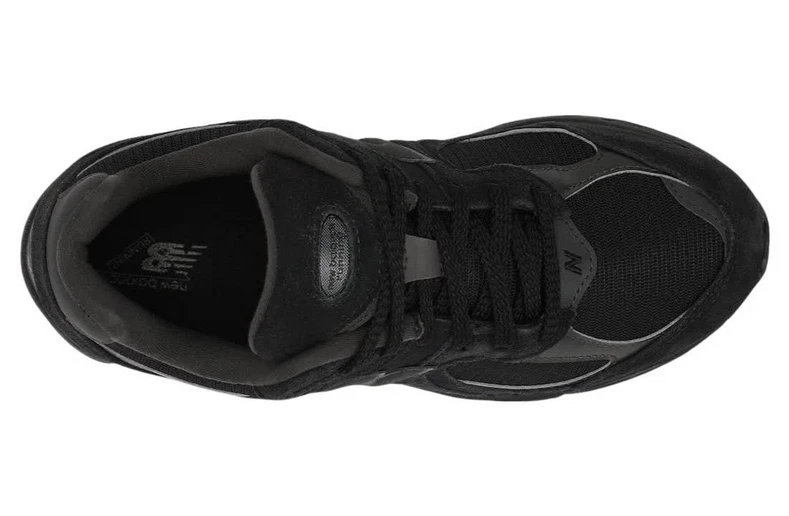 New Balance 1000 Black Cat Men’s Sneakers New Balance 1000 Black Cat all-black men’s sneaker