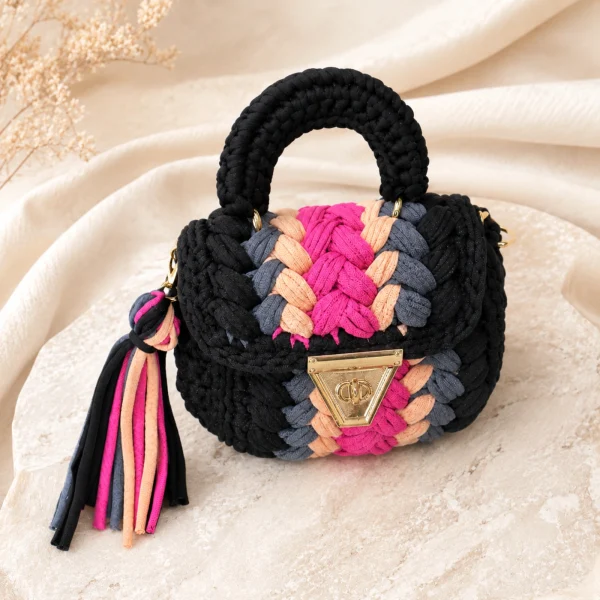 Mini Blossom Crochet Bag gallery image 5